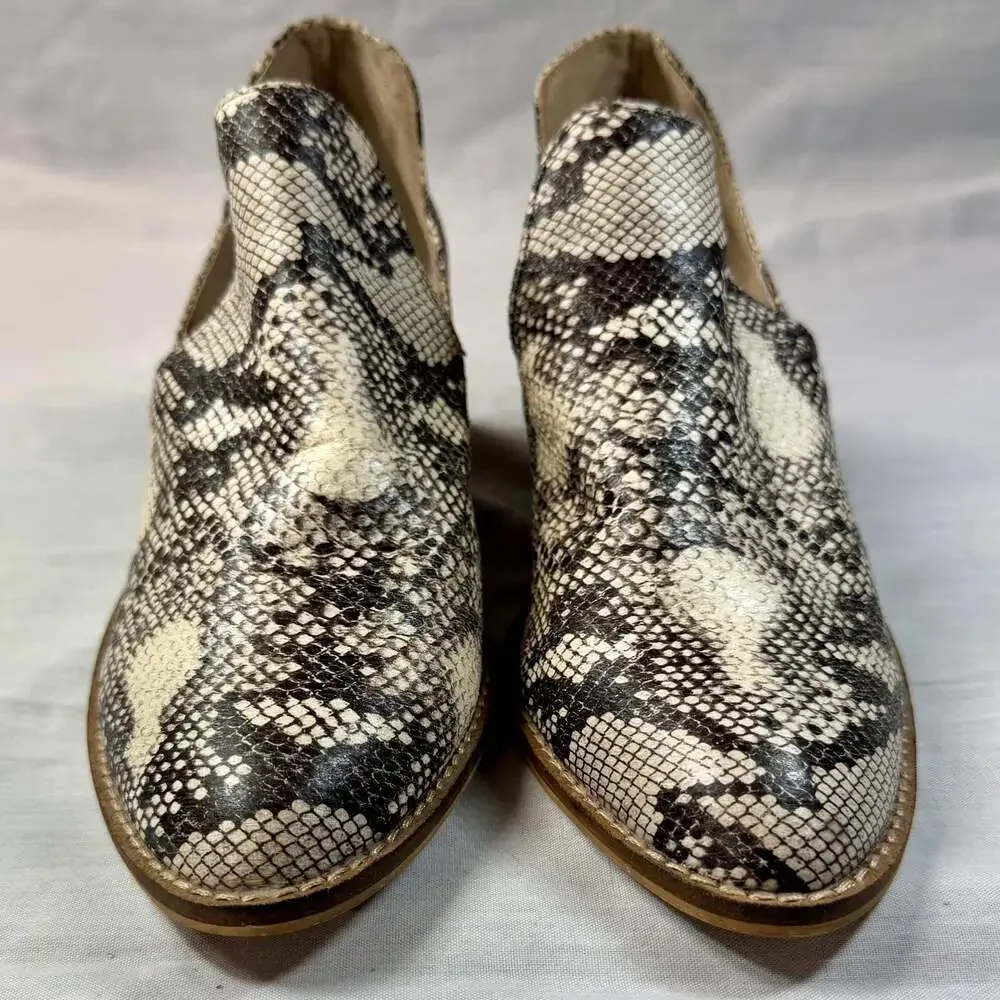 Beast Fashion Snakeskin Print Cutout Block Heel Booties